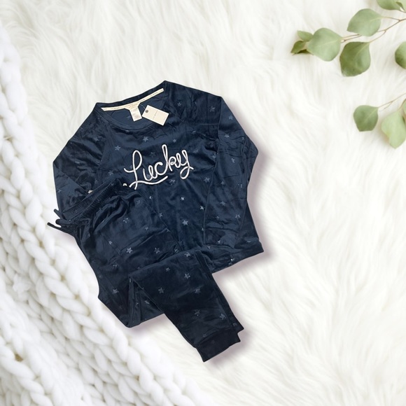 NWT LUCKY BRAND 2PC VELOUR PAJAMA SET - Picture 1 of 4